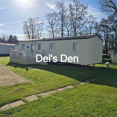 Del'S Den Lakeside Weeley Bridge Zewnętrze zdjęcie