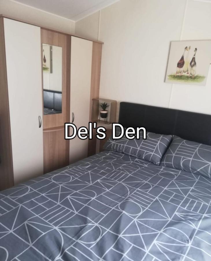 Del'S Den Lakeside Weeley Bridge Zewnętrze zdjęcie