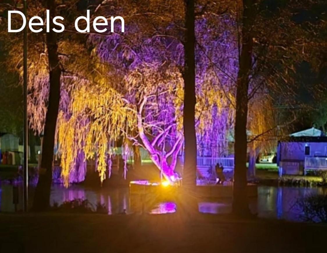 Del'S Den Lakeside Weeley Bridge Zewnętrze zdjęcie